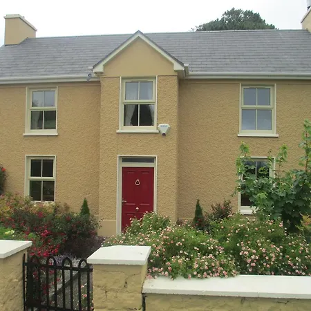 펜션 Tralia Self Catering *